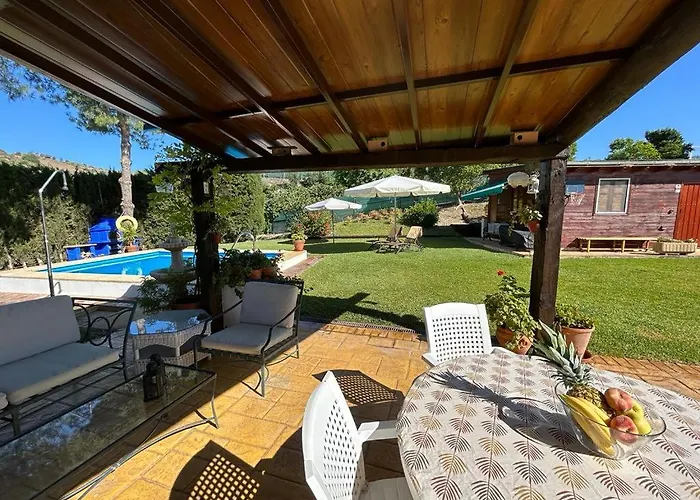 Cupiana Piscina Privada Tatil Evi
