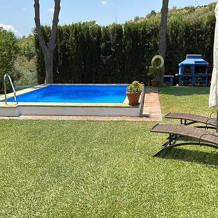 Cupiana Piscina Privada * Málaga